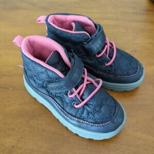 Carter's Girl's Camso Fashion Navy blue and pink Boot toddler little kids size 8